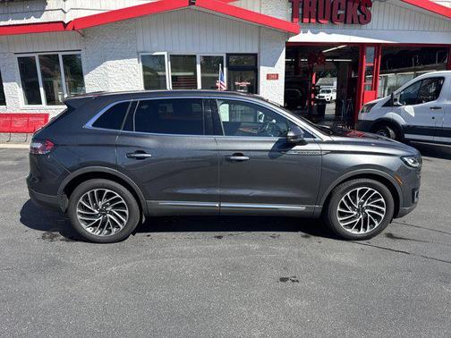 2020 Lincoln Nautilus Reserve