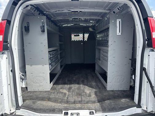 2022 Chevrolet Express 2500 RWD 2500 Regular Wheelbase WT