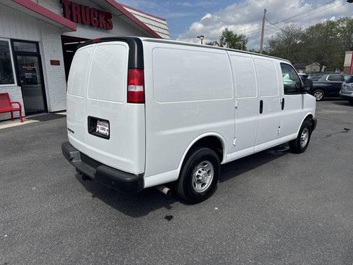 2022 Chevrolet Express 2500 RWD 2500 Regular Wheelbase WT