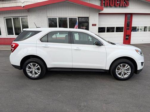 2017 Chevrolet Equinox LS