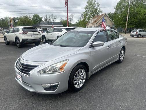 Brilliant Silver Metallic 2014 Nissan Altima 2.5 S