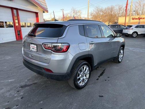 2022 Jeep Compass Latitude Lux