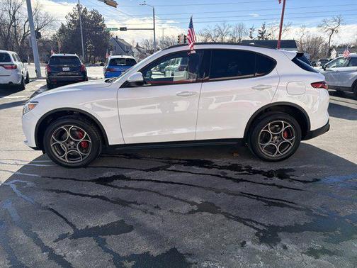 2022 Alfa Romeo Stelvio Sprint