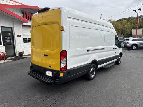 2018 Ford Transit-250 Base