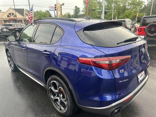 2022 Alfa Romeo Stelvio Ti