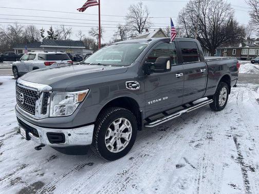 2018 Nissan Titan XD SV