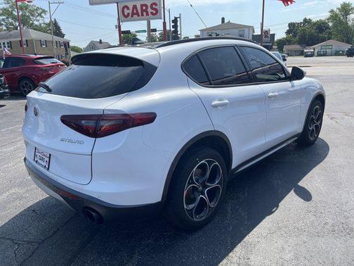 2022 Alfa Romeo Stelvio Ti