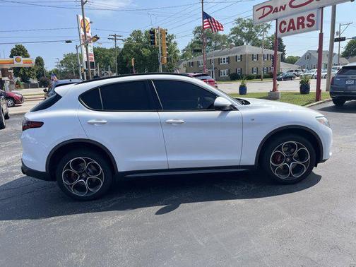 2022 Alfa Romeo Stelvio Ti