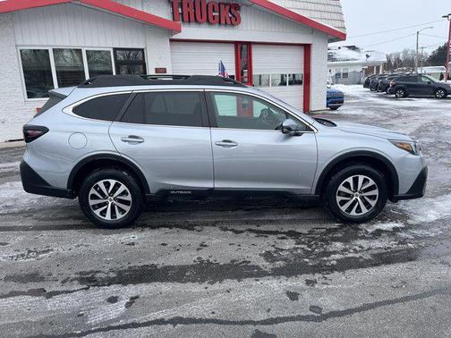 2022 Subaru Outback Premium