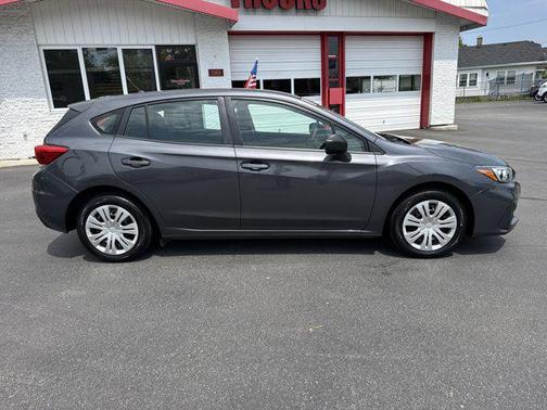 2019 Subaru Impreza 2.0i
