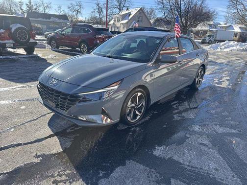 2023 Hyundai ELANTRA Limited