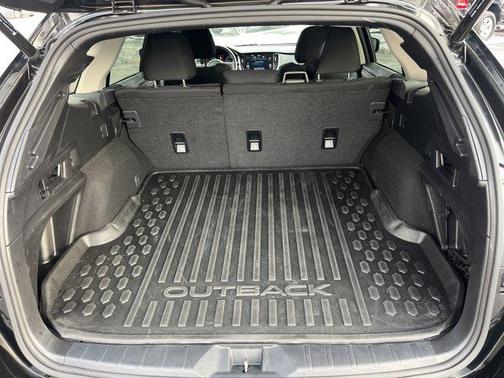 2023 Subaru Outback Premium