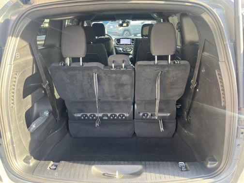 2022 Chrysler Pacifica Touring AWD