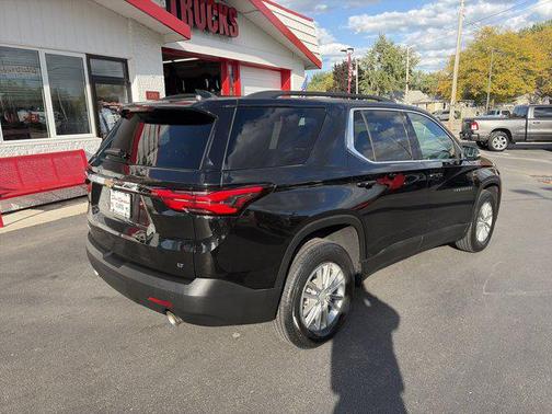 2022 Chevrolet Traverse LT Leather