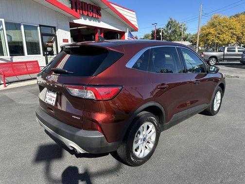 2021 Ford Escape SE