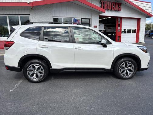 2020 Subaru Forester Premium