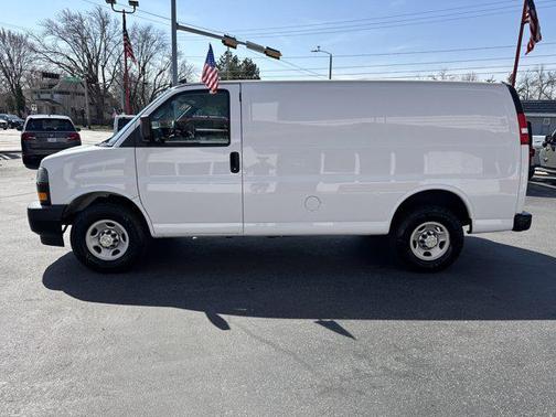 2020 Chevrolet Express 2500 RWD 2500 Regular Wheelbase WT
