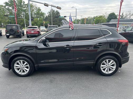 2018 Nissan Rogue Sport SV