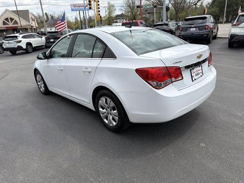 Summit White 2012 Chevrolet Cruze LS