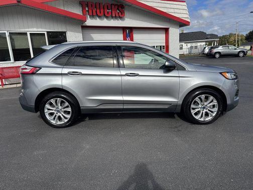 2020 Ford Edge Titanium
