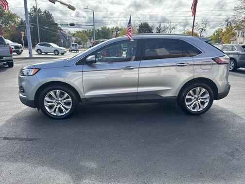 2020 Ford Edge Titanium