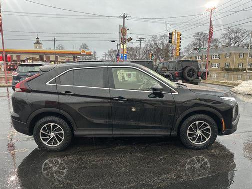 2022 Mitsubishi Eclipse Cross ES