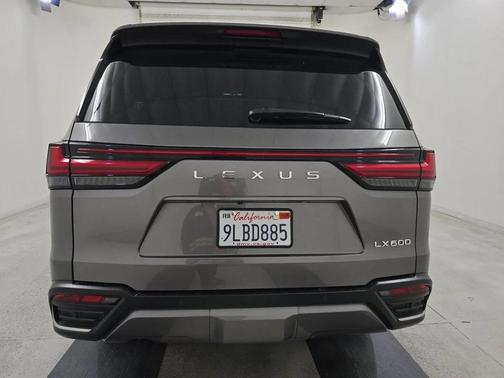 2024 Lexus LX 600 Premium