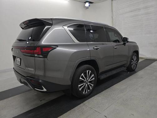 2024 Lexus LX 600 Premium