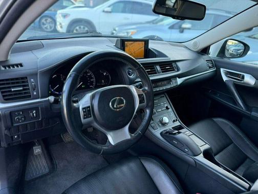 2011 Lexus CT 200h Base
