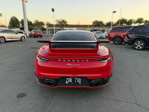 2020 Porsche 911 Carrera
