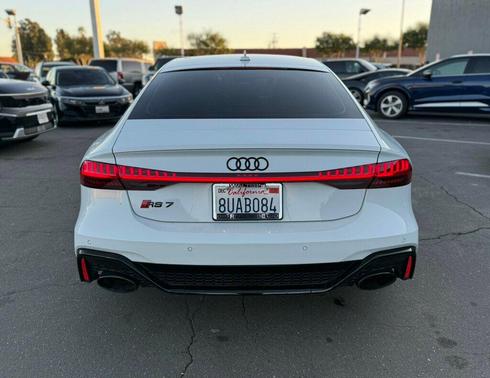 2021 Audi RS 7 4.0T