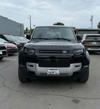 2024 Land Rover Defender 110 P300