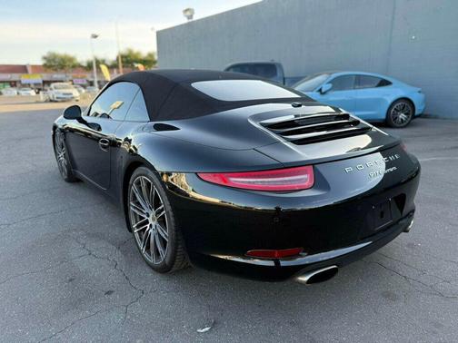 2015 Porsche 911 Carrera