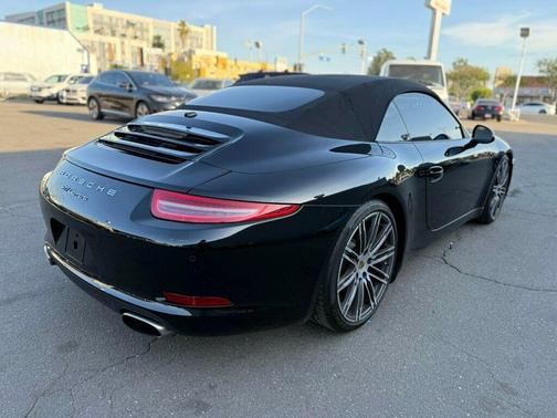 2015 Porsche 911 Carrera
