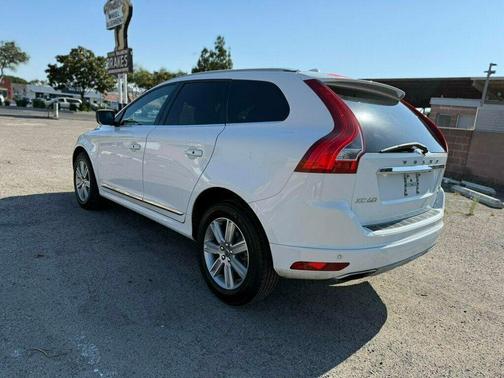 2016 Volvo XC60 T6 Drive-E
