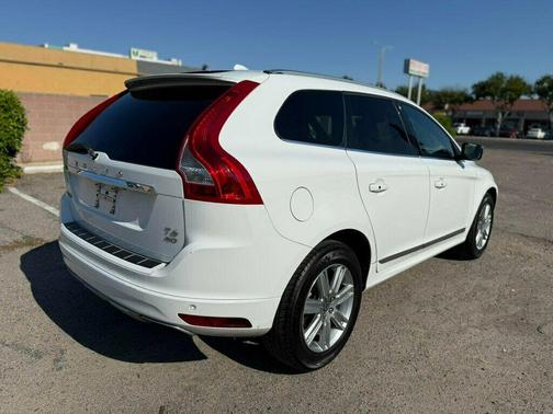 2016 Volvo XC60 T6 Drive-E