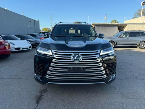 2024 Lexus LX 600 Premium