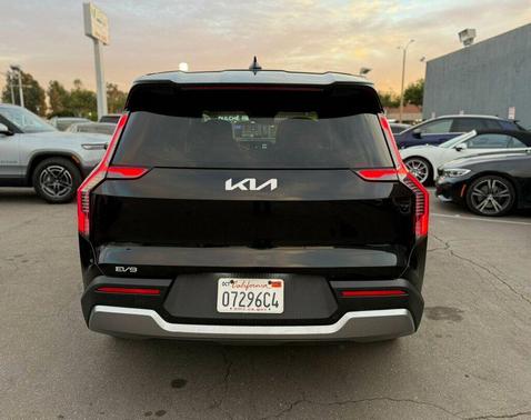 2024 Kia EV9 Light Short Range