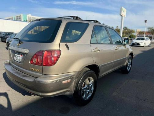 Golden Pearl 2000 Lexus RX 300 Base
