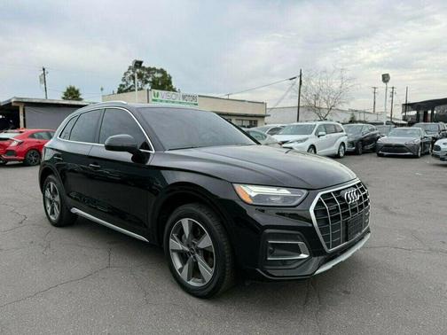 2022 Audi Q5 40 Premium Plus