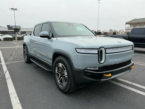 2022 Rivian R1T Adventure