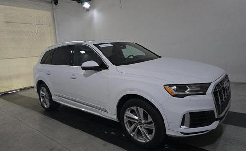 2022 Audi Q7 55 Premium Plus