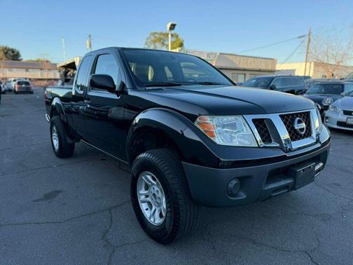 2013 Nissan Frontier S