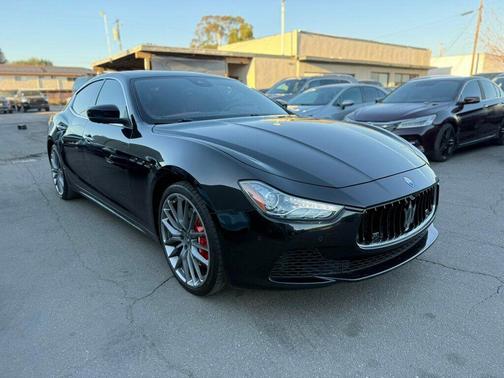 2017 Maserati Ghibli S