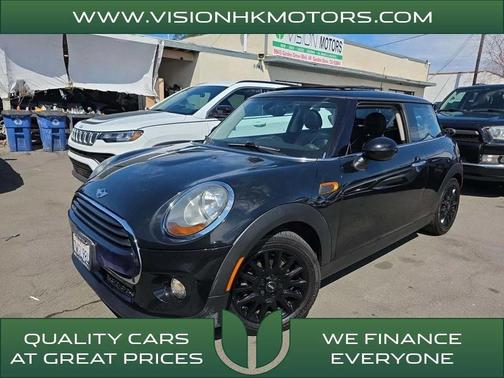 2017 MINI Hardtop Cooper