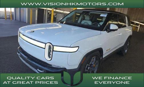 2023 Rivian R1S Adventure