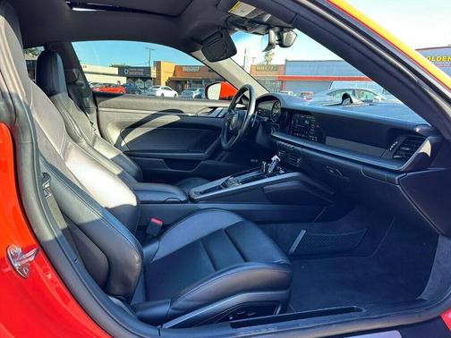 2020 Porsche 911 Carrera S