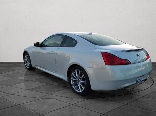 2012 INFINITI G37 Journey