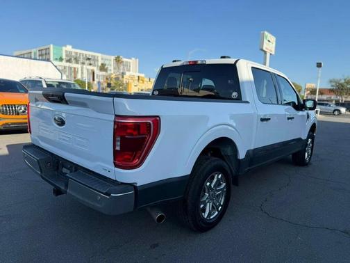 Oxford White 2022 Ford F-150 XLT