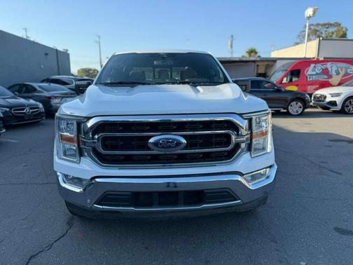 Oxford White 2022 Ford F-150 XLT